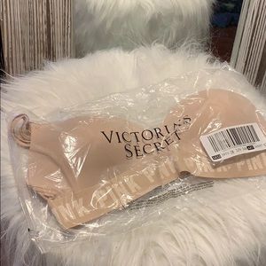 PINK Wear Everywhere Wireless Push-up